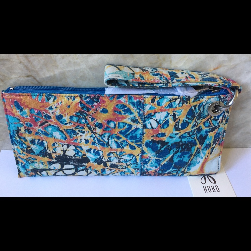 Hobo Vida Leather Wristlet Clutch Wallet, NWT